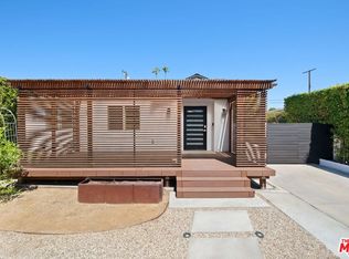 5526 Greenbush Ave, Van Nuys, CA 91401