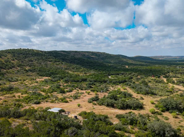 137 ACRES Mesa Verde, Sabinal, TX 78881