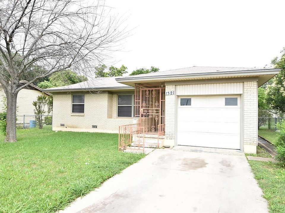 1st image of 1321 Jefferis Ave