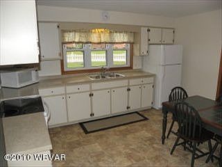 5th image of 102 Brookside St