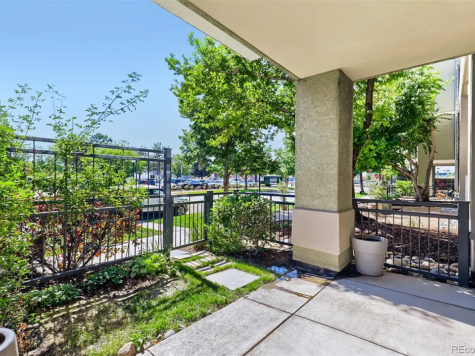 275 S Harrison St #107