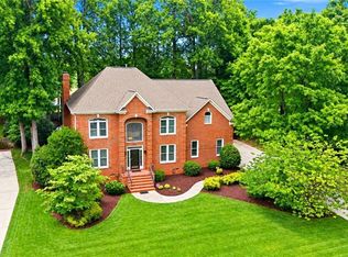 4911 Setter Ct, Jamestown, NC 27282