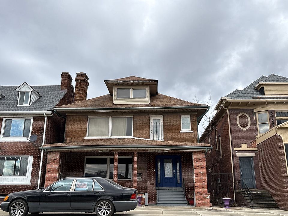 1st image of 2425 W Grand Blvd