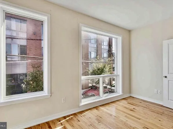 1206 E Palmer St, Philadelphia, PA