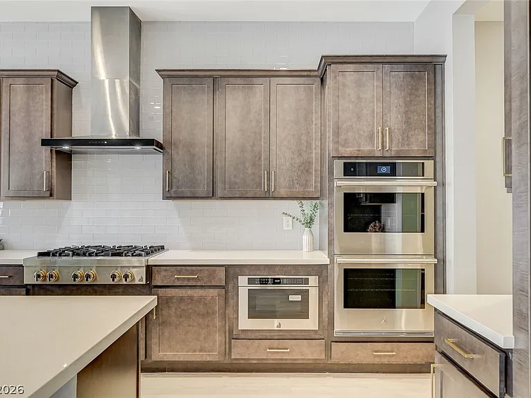 131 Robledo St — Photo 18