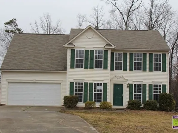 1315 Red Tallen Ct, Charlotte, NC 28214