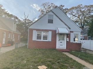 203 Wellington Rd, Elmont, NY 11003