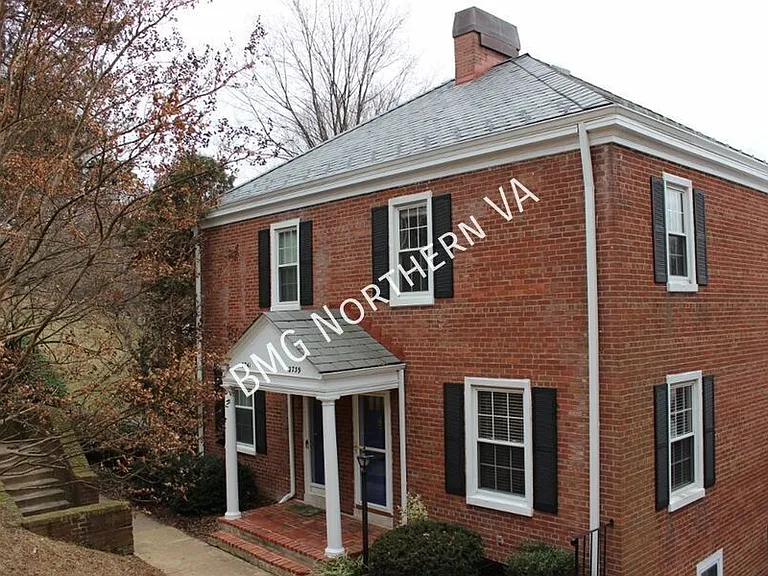 2739 S Buchanan St — Photo 2
