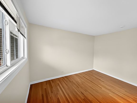 5th image of 10111 Old Orchard Ct Unit 201