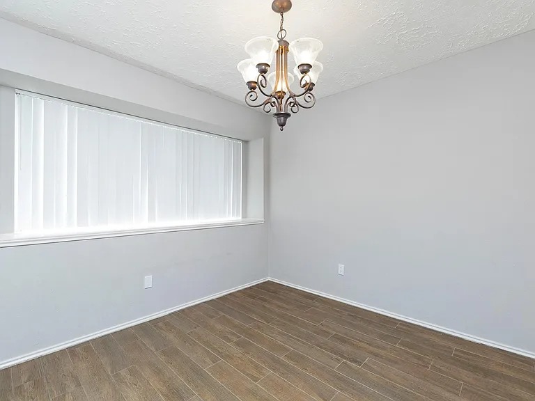 1534 Vickery Dr — Photo 7