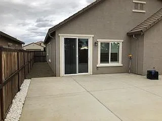 3 bed, 1493 sqft, $3,000 — Photo 3