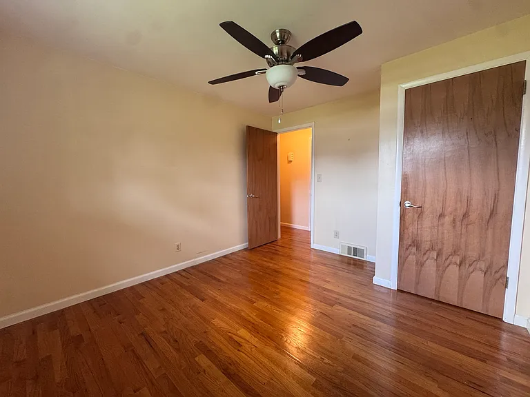 7361 Fields Ertel Rd — Photo 11
