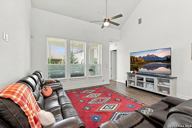 4 bed, 4.0 bath, 3036 sqft, $2,950 — Photo 4