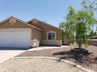 244 Flor Azucena Dr, Socorro, TX 79927