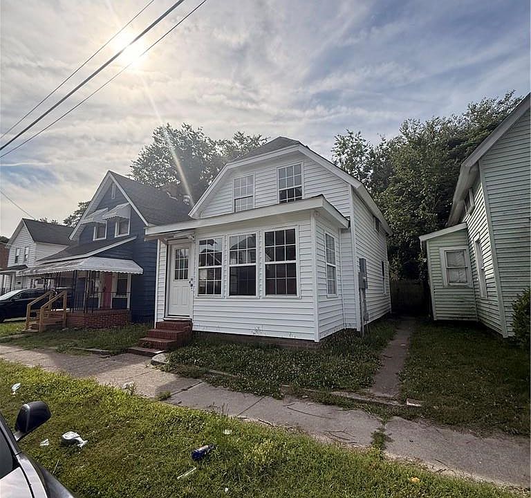 1st image of 22 Dewey St