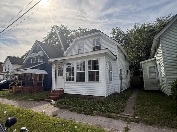 22 Dewey St, Portsmouth, VA 23704