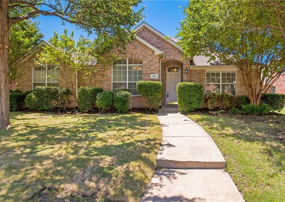 1st image of 7851 Palisades Dr
