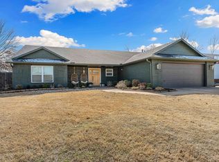 2706 Pleasant View Ln, Bentonville, AR 72712