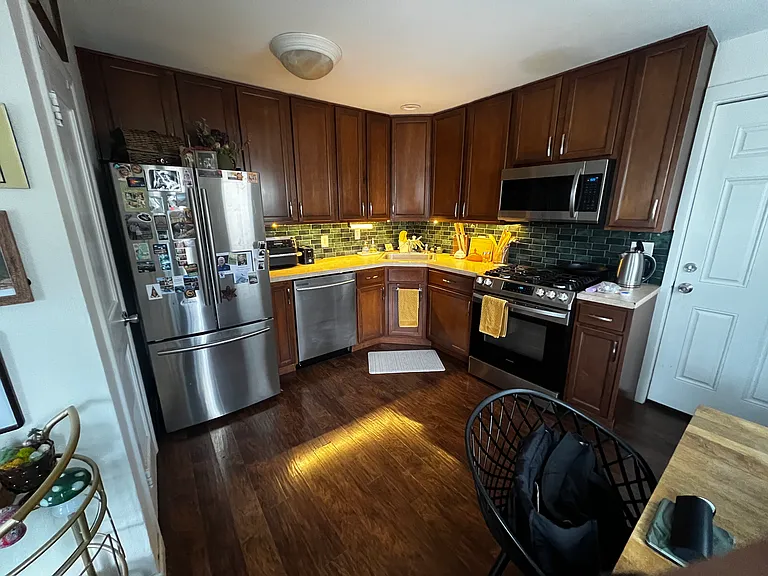 990 Julian St — Photo 15
