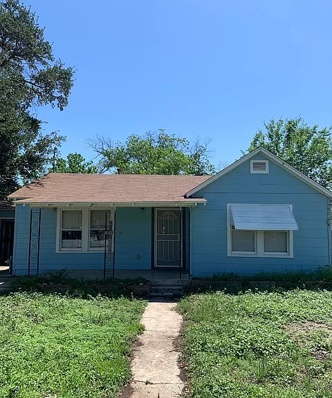 2510 Jupe Dr — Photo 1