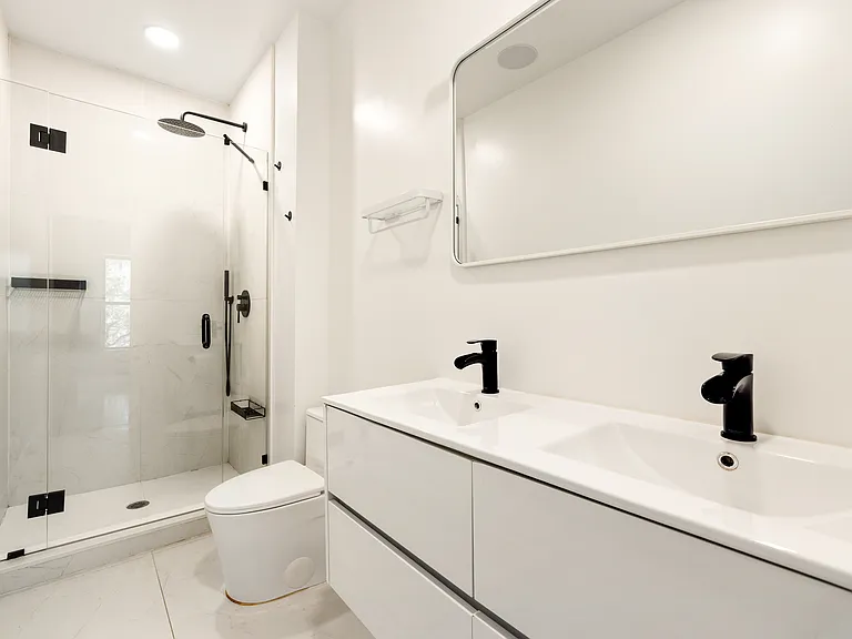 542 Lexington Ave #2 — Photo 6
