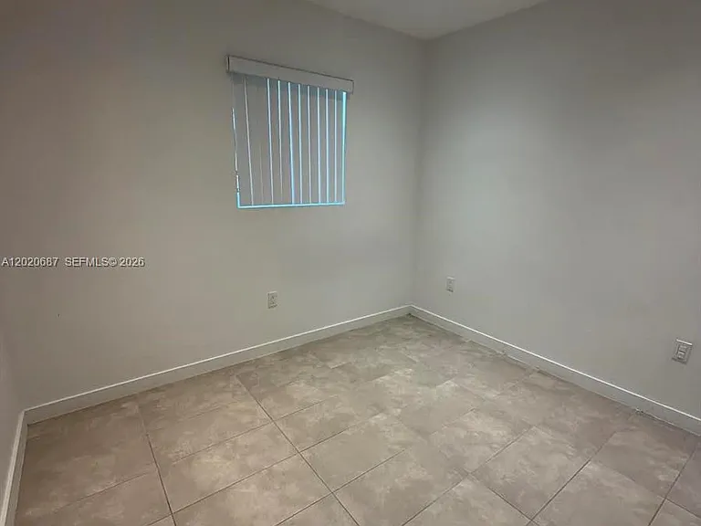 2333 SW 58th Ave #1 — Photo 9
