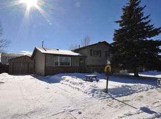 1004 Sanders Dr, Laramie, WY 82070