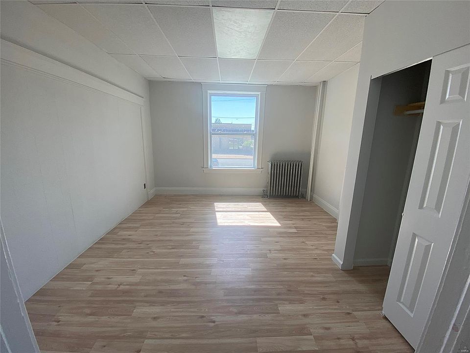 1st image of 2033 Delmar Ave