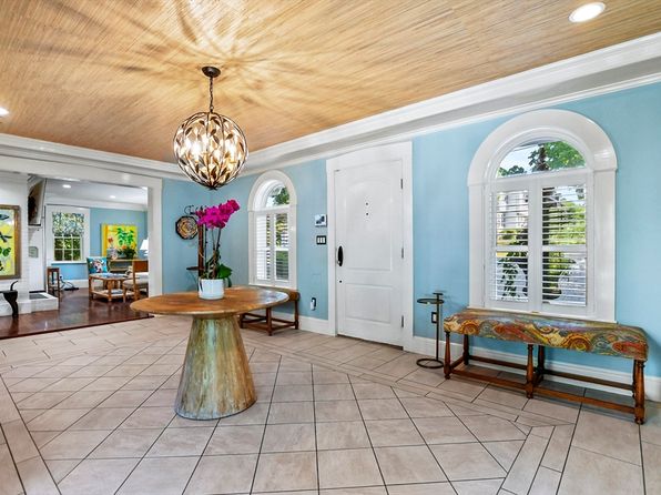 62 Abbott Rd, Dedham, MA 02026
