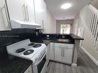 853 SW 2nd St APT 207, Miami, FL 33130