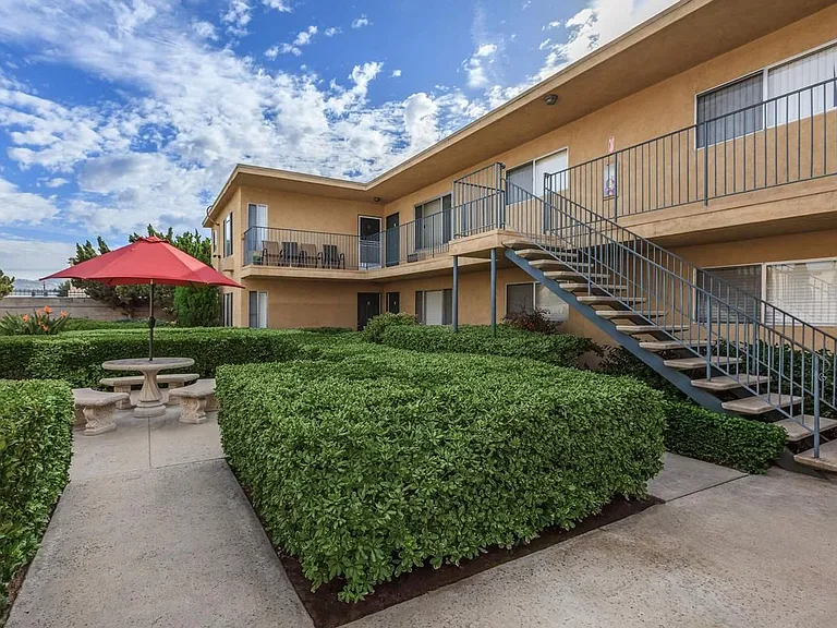 Casa Tierra Apartments — Photo 13
