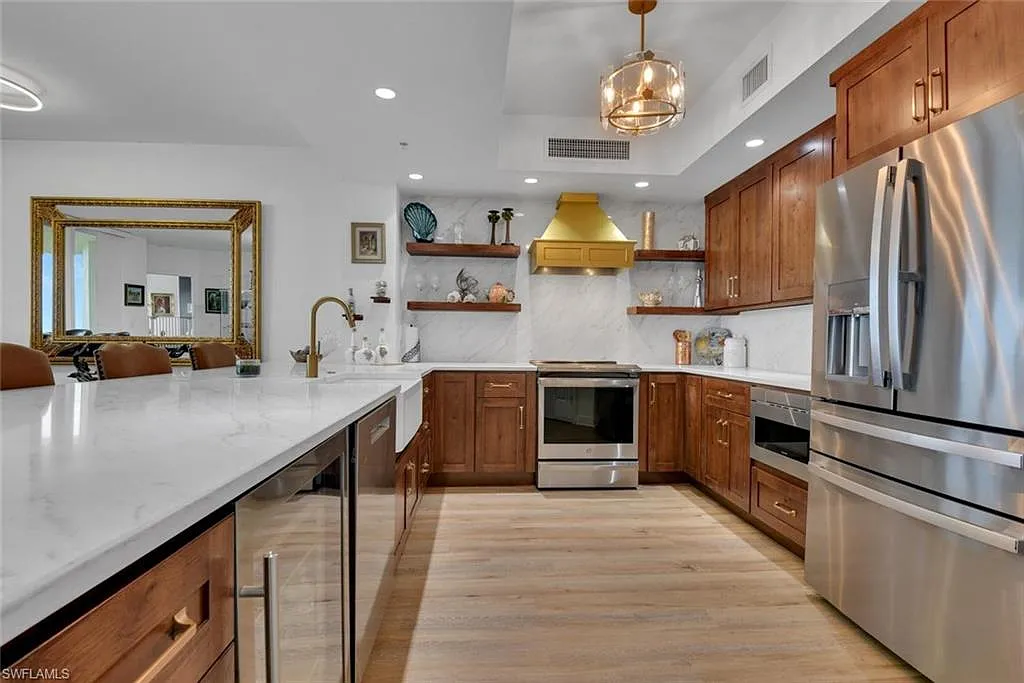 3 bed, 2.5 bath, 1768 sqft, $13,000 — Photo 3
