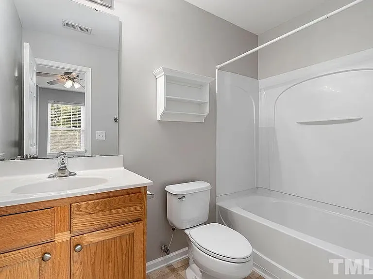 216 Harbor Haven Dr — Photo 16