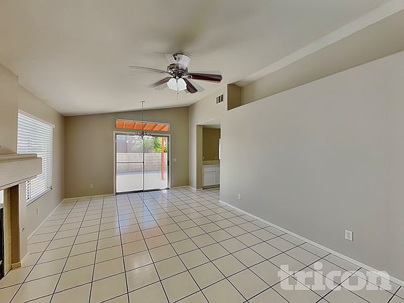 3rd image of 5703 Roundrock Dr
