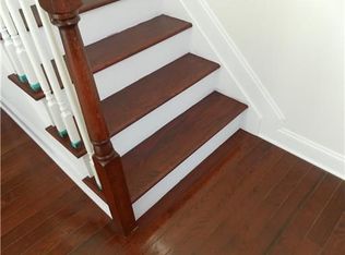 4 Canterbury Ln, Colonia, NJ