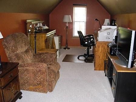 3rd image of 612 Shady Maple Dr #1