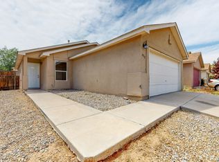 455 Desert Bluff Dr SW, Albuquerque, NM 87121