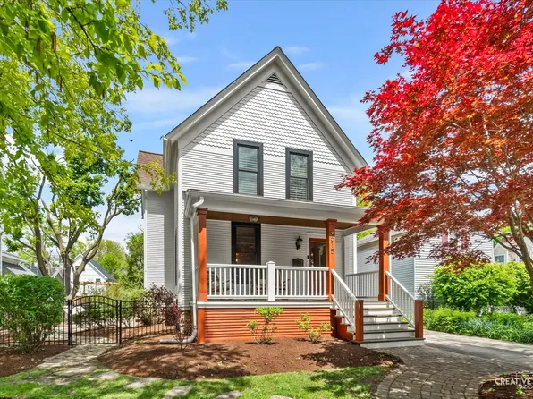 515 North Ave, Naperville, IL 60540