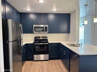 25231 W 100th St #EB671C9DF, Lenexa, KS 66215