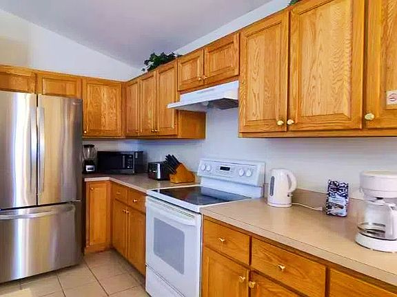 4th image of 4821 Cumbrian Lakes Dr