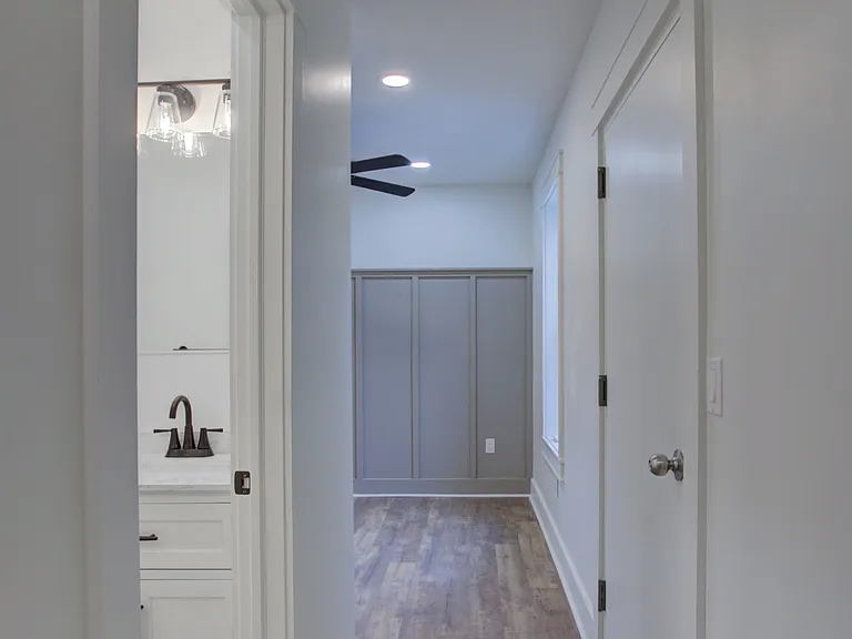 11 E Walnut St #2 — Photo 15