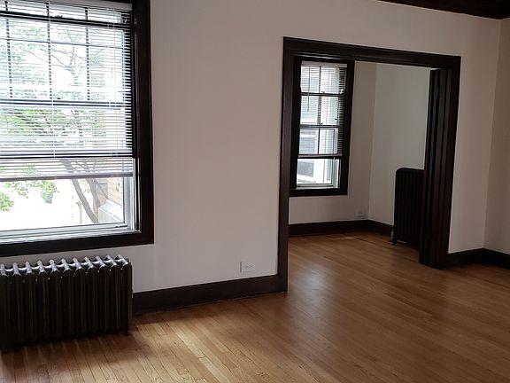 4th image of 154 N Humphrey Ave #E3