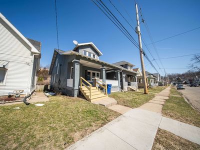 379 Kaufmann Ave, Dubuque, IA, 52001