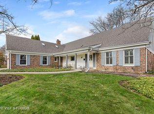100 Sequoia Ln, Deerfield, IL 60015