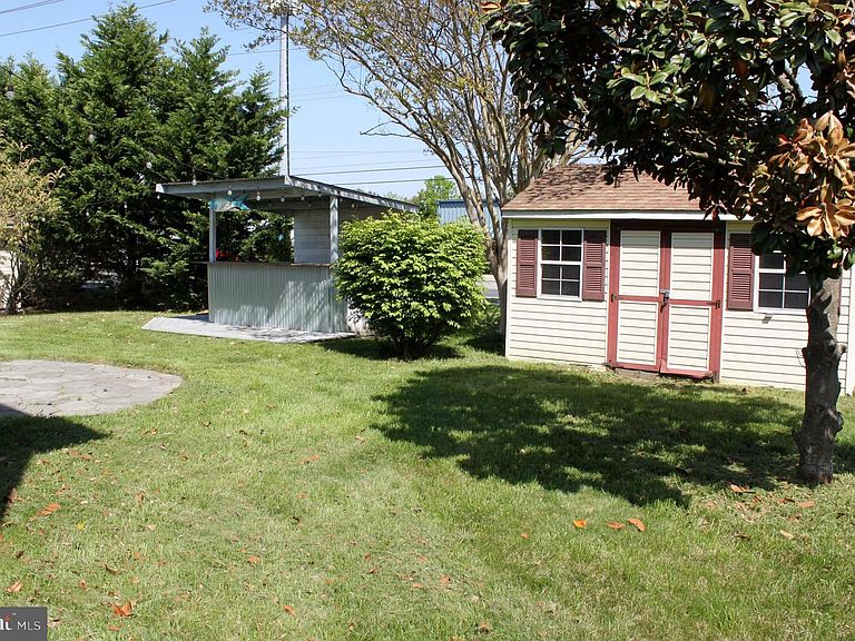 Listing photo 5