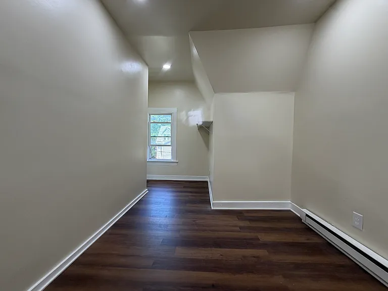 194 Seymour Ave #3 — Photo 8