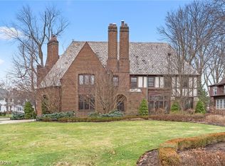 2720 Fairmount Blvd, Cleveland Heights, OH