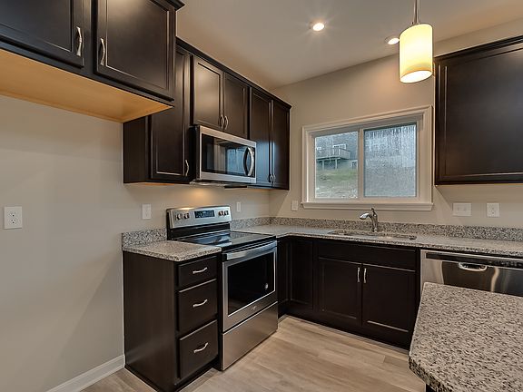 4th image of 9600 Sweetwater Ln
