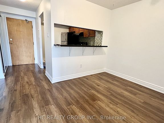 4th image of 3050 Ellesmere Rd #609