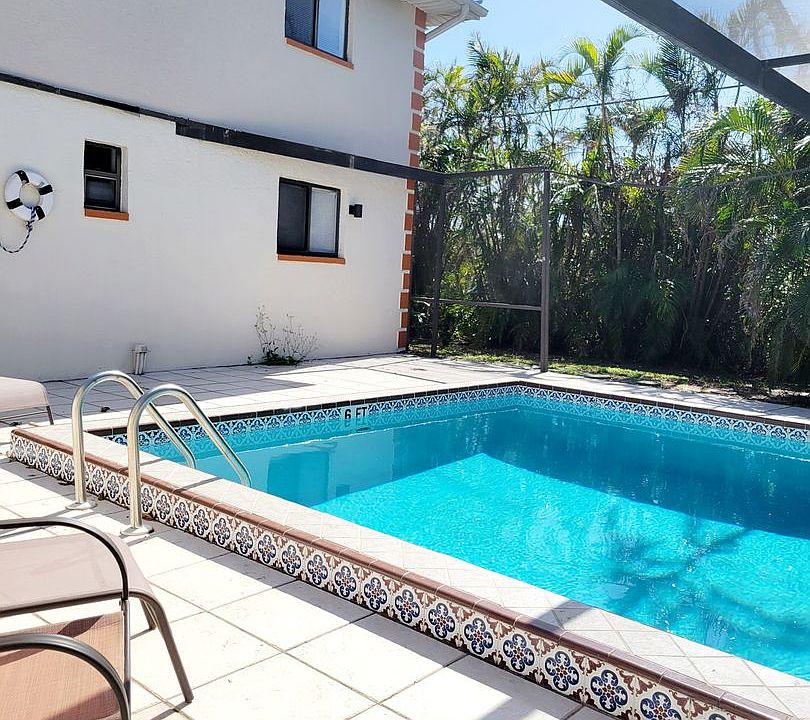 1st image of 130-136 Cape Coral Pkwy W #10